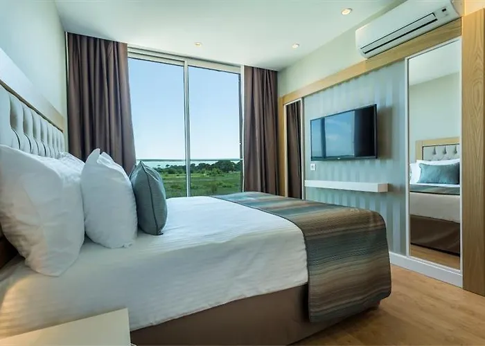 Aska River Suites